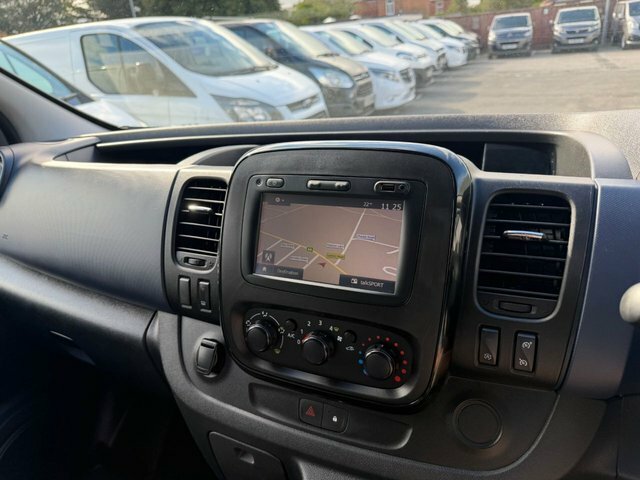 Vauxhall Vivaro L2h1 2900 Sportive Cdti White #15