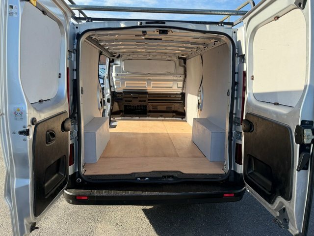 Renault Trafic 1.6 Sl27 Business Plus Dci 120 Bhp Red #26