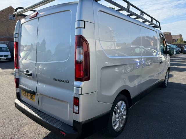 Renault Trafic 1.6 Sl27 Business Plus Dci 120 Bhp Red #30