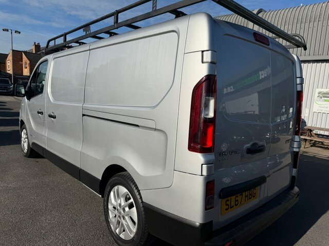 Renault Trafic 1.6 Sl27 Business Plus Dci 120 Bhp Red #31