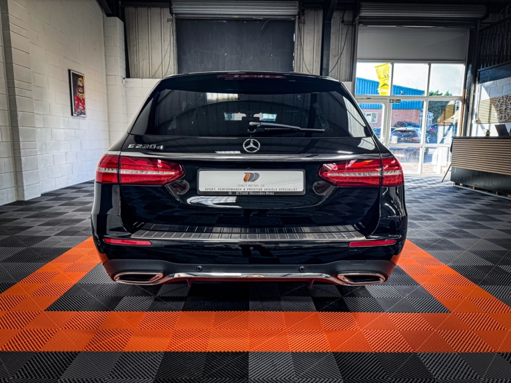 Mercedes-Benz E Class 2.0 E 220 D Amg Line Black #3
