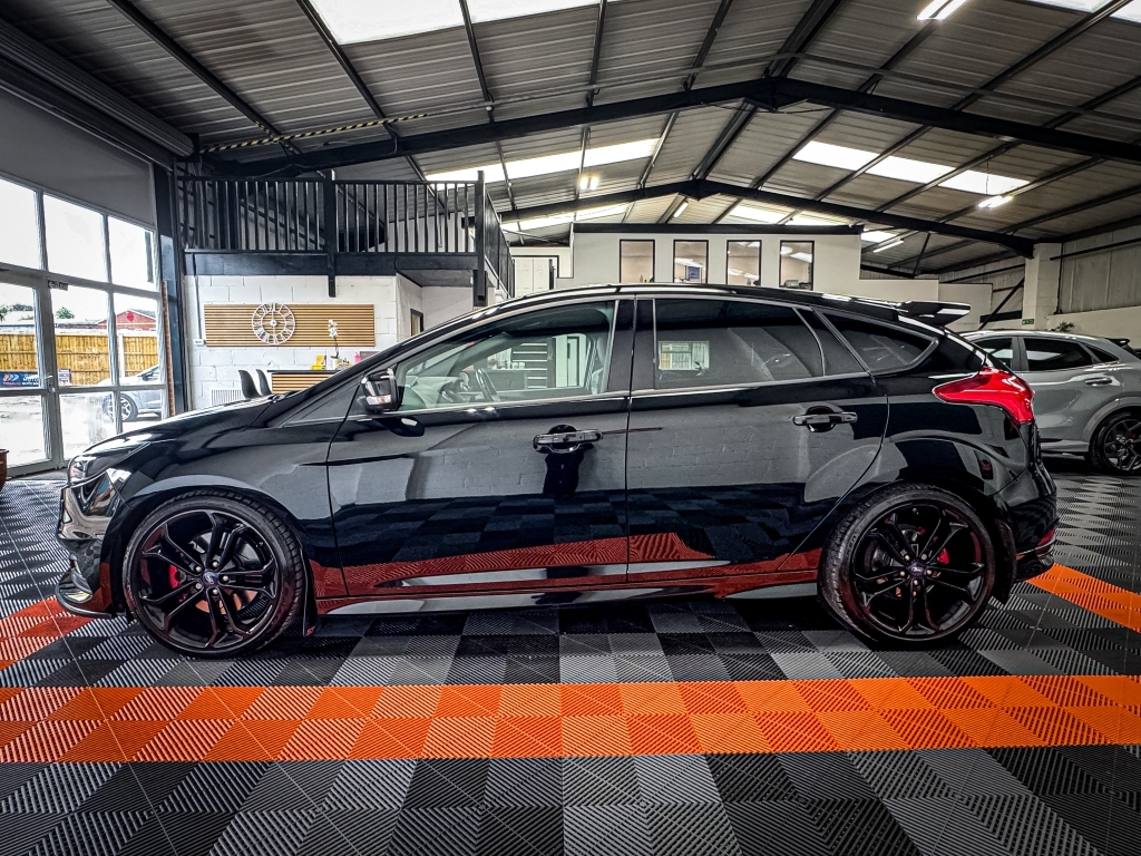 Ford Focus 1.0T Ecoboost Titanium Euro 6 Ss  #1