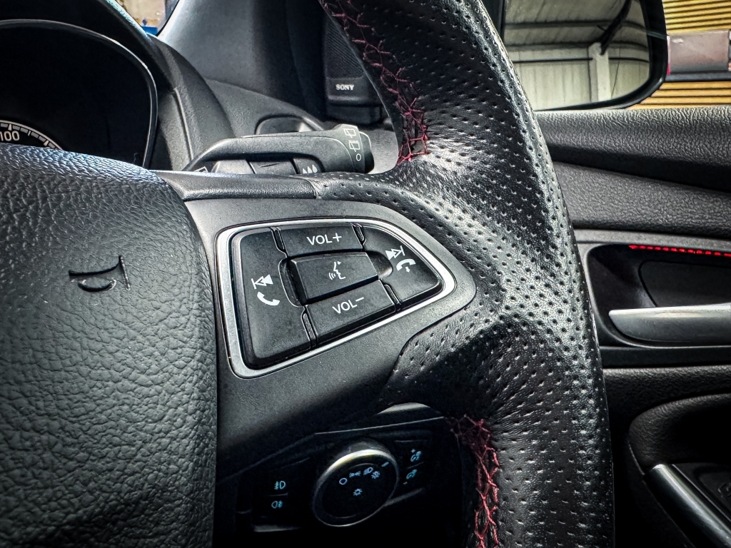 Ford Focus 1.0T Ecoboost Titanium Euro 6 Ss  #24