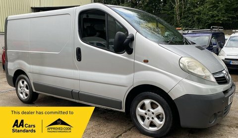 Vauxhall Vivaro 2.0 2700 Cdti Silver