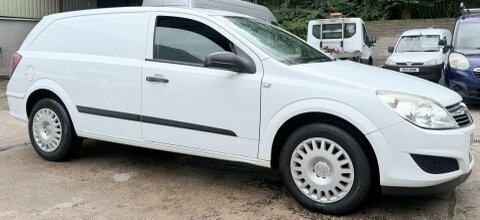 Vauxhall Astra 1.3 Cdti 16V White #2