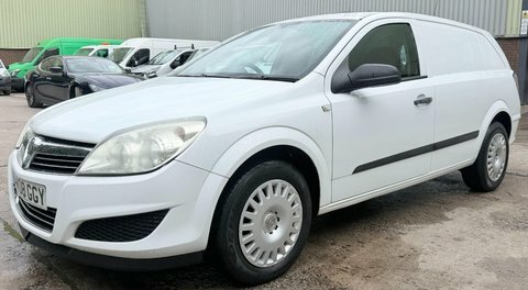 Vauxhall Astra 1.3 Cdti 16V White #4