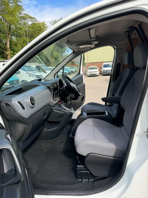 Peugeot Partner Panel Van 1.6 Hdi 850 S L1 201313 White #32
