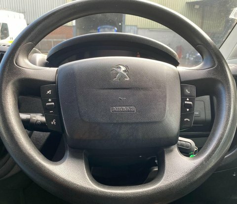 Peugeot Boxer 2L Professional White #22