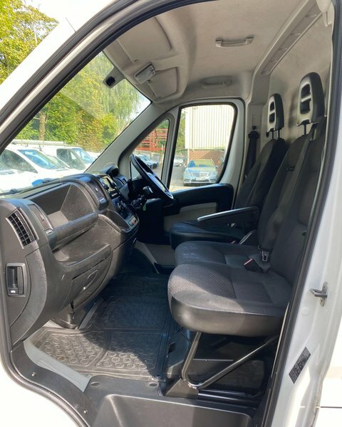 Peugeot Boxer 2L Professional White #26