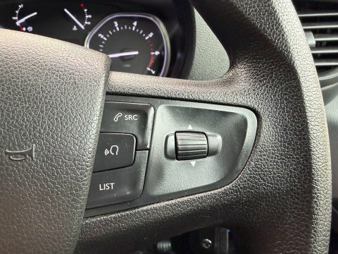 Vauxhall Vivaro 2900 1.5D 100Ps Sportive H1 Van #25