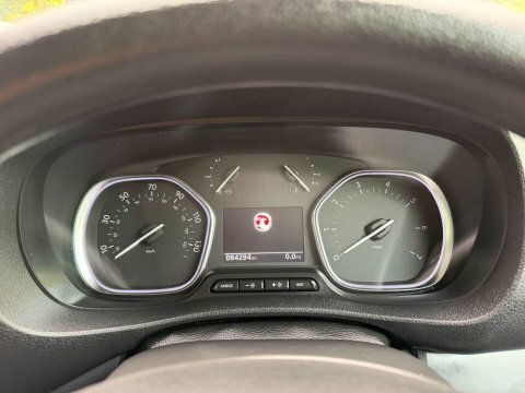 Vauxhall Vivaro 2900 1.5D 100Ps Sportive H1 Van #22