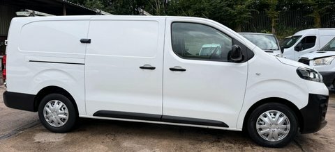 Vauxhall Vivaro 1.5 Turbo D White #4