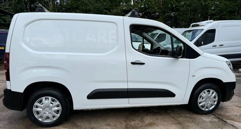 Vauxhall Combo 1.5 Turbo D White #6