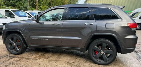Jeep Grand Cherokee V6 Crd Summit Red #16