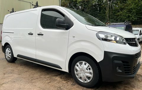 Vauxhall Vivaro 1.5 Turbo D White #4