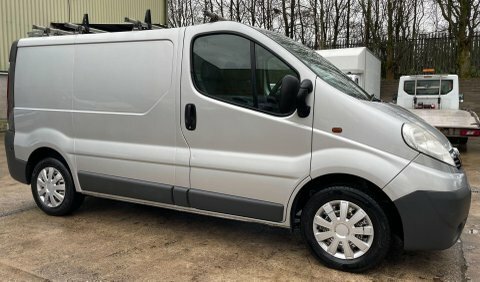 Vauxhall Vivaro 2.0 2700 Cdti Silver #5
