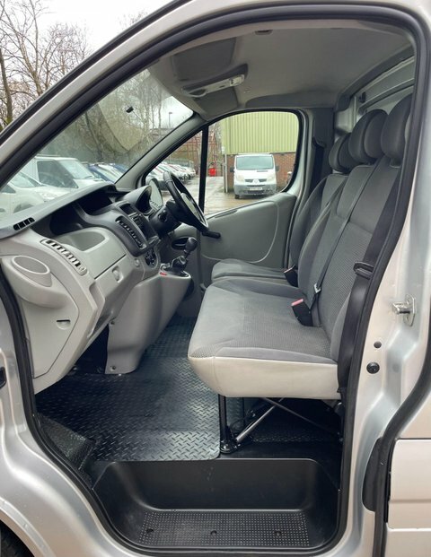 Vauxhall Vivaro Cdti Sportive 2900 U2693 Silver #29