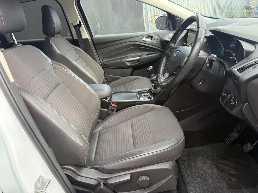 Ford Kuga Suv 2.0 Tdci Titanium Euro 6 Ss 201717 White #6