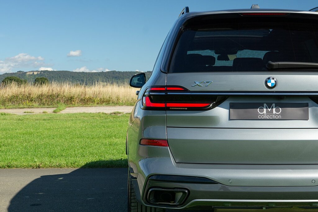 BMW X7 Xdrive40i Mht M Sport Step Black #18