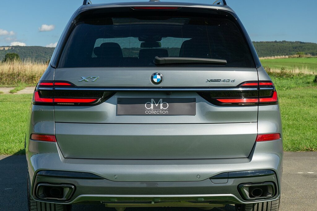 BMW X7 Xdrive40i Mht M Sport Step Black #20