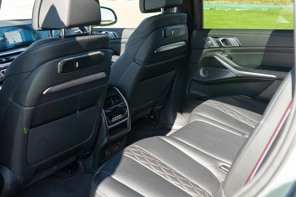 BMW X7 Xdrive40i Mht M Sport Step Black #33