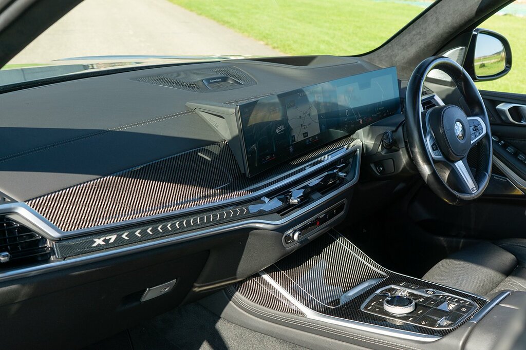 BMW X7 Xdrive40i Mht M Sport Step Black #31