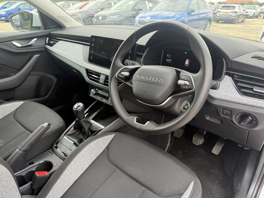 Skoda Scala 1.0 Tsi 116 Se Edition White #2