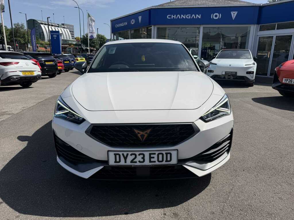 Cupra Leon 2.0 Tsi 300 Vz2 Dsg DY23EOD White #2