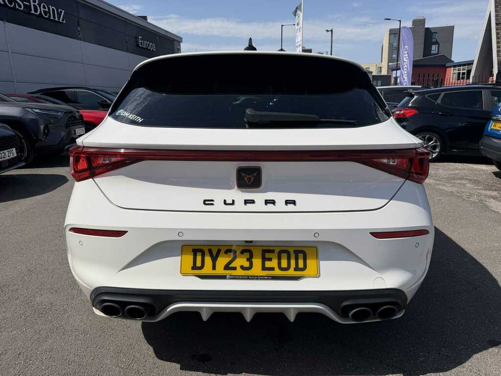 Cupra Leon 2.0 Tsi 300 Vz2 Dsg DY23EOD White #6