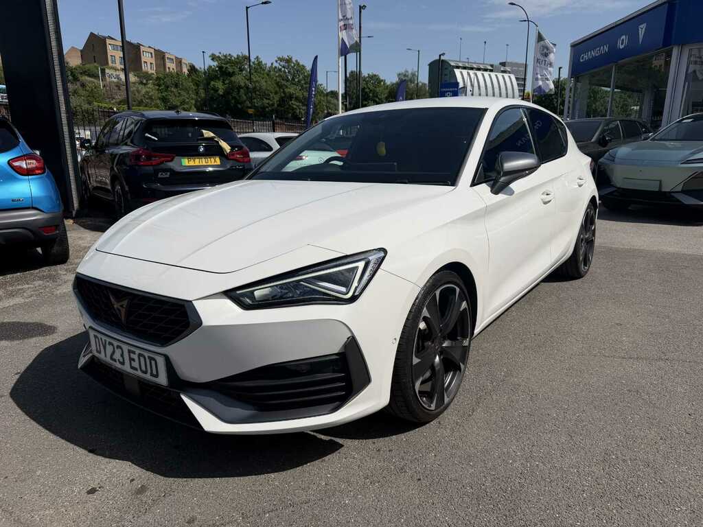 Cupra Leon 2.0 Tsi 300 Vz2 Dsg DY23EOD White #3