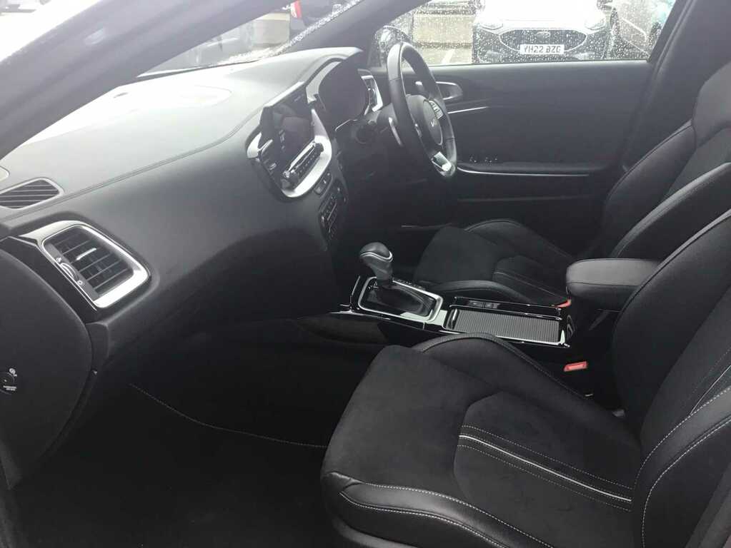 Kia Xceed 1.5T Gdi Isg 138 3 Dct White #21