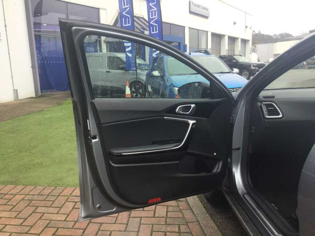 Kia Xceed 1.5T Gdi Isg 138 3 Dct White #20