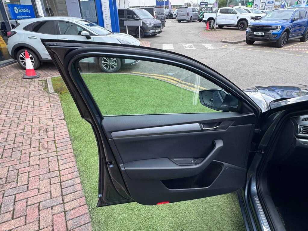 Skoda Superb 2.0 Tdi Cr Se L Executive Dsg 7 Speed Grey #6