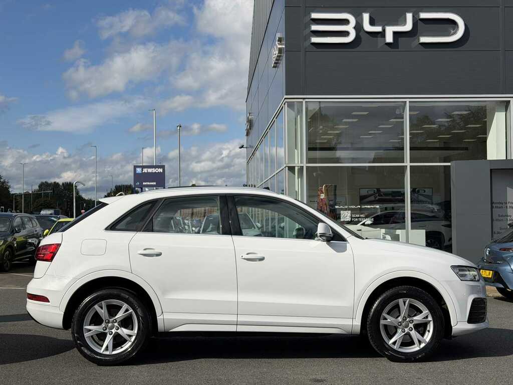 Audi Q3 1.4T Fsi Sport S Tronic White #4