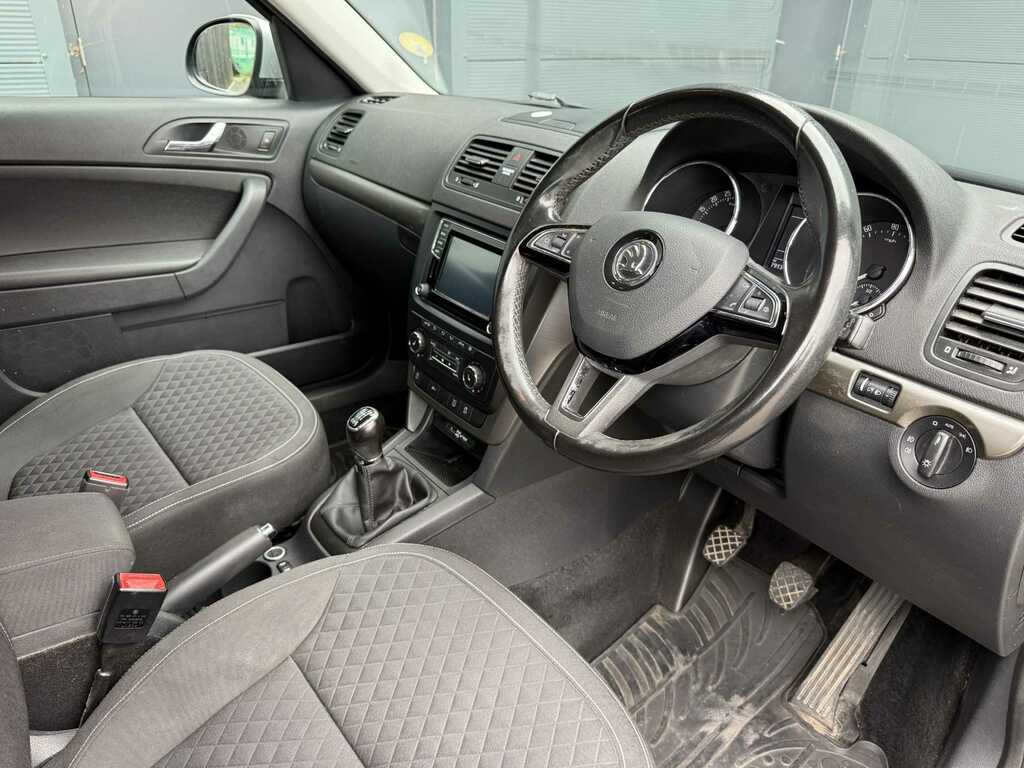 Skoda Yeti 2.0 Tdi Cr 150 Se Drive 4X4 Black #2