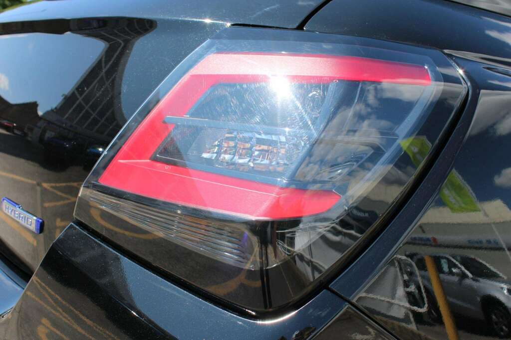 Suzuki Swift 1.2 Mild Hybrid Ultra Red #12