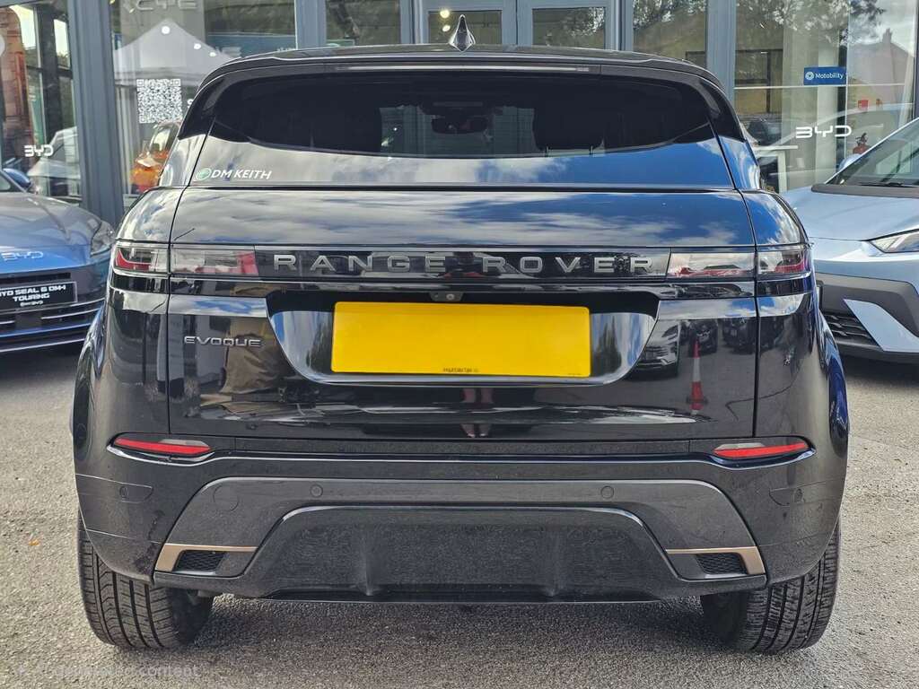 Land Rover Range Rover Evoque 2.0 D200 Dynamic Se Black #3
