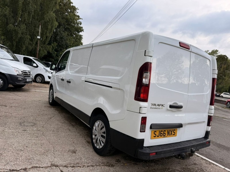 Renault Trafic Sl27 Sport Dci Swb Van Ac Nav White #7