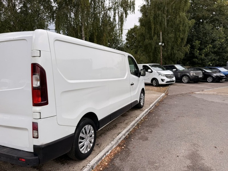 Renault Trafic Sl27 Sport Dci Swb Van Ac Nav White #9