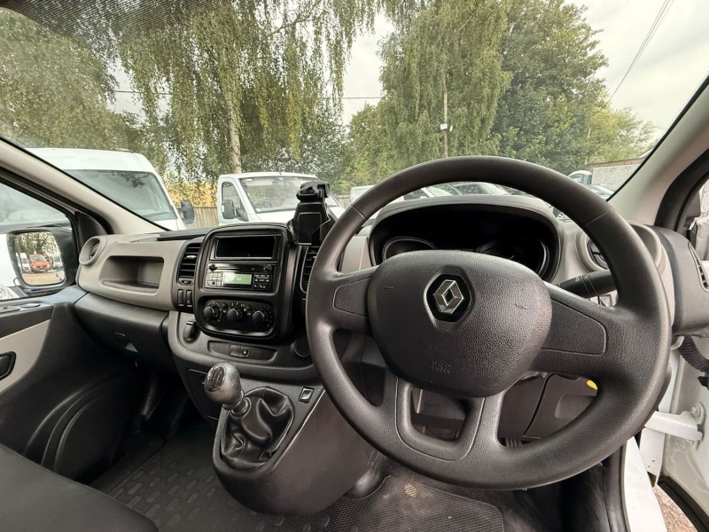 Renault Trafic Sl27 Sport Dci Swb Van Ac Nav White #12