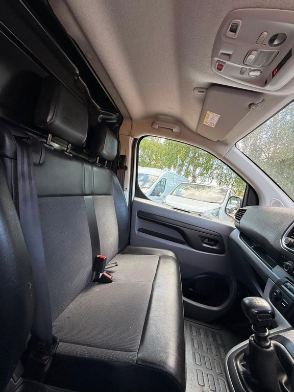 Vauxhall Vivaro 3100 2.0D 120Ps Sportive H1 Van Grey #20