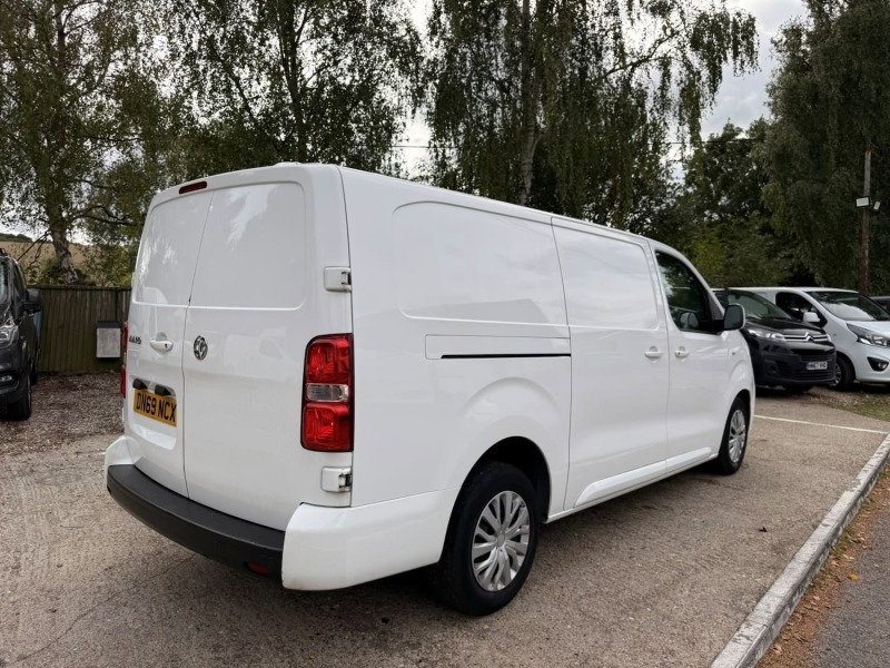 Vauxhall Vivaro 1.5 Turbo D 120 Bhp Edition White #9