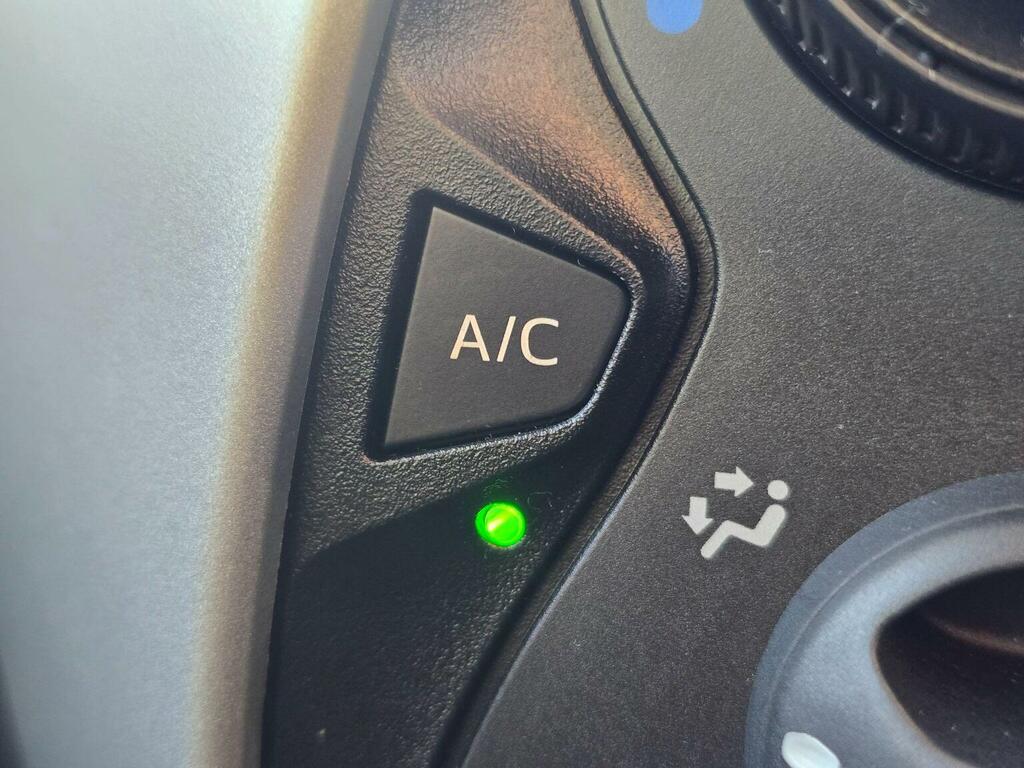 Peugeot 108 Hatchback 1.0 Active 2 Tronic Euro 6 201717 Blue #4