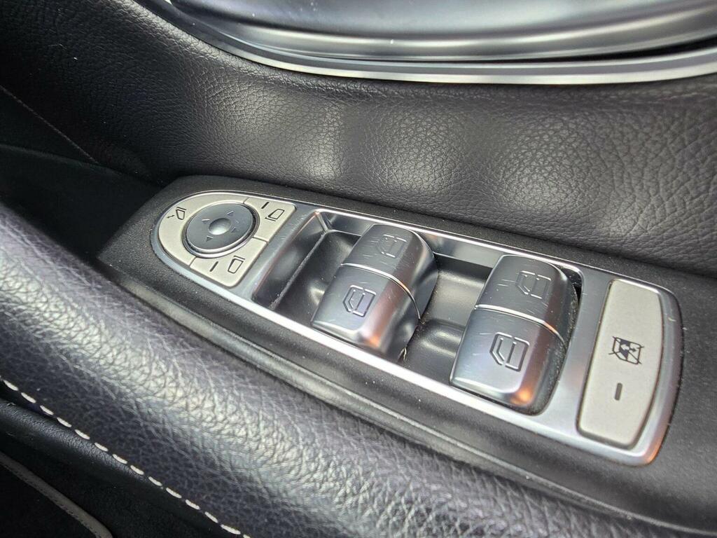 Mercedes-Benz E Class 2.0 E300h Mhev Amg Line Premium Coupe Red #32