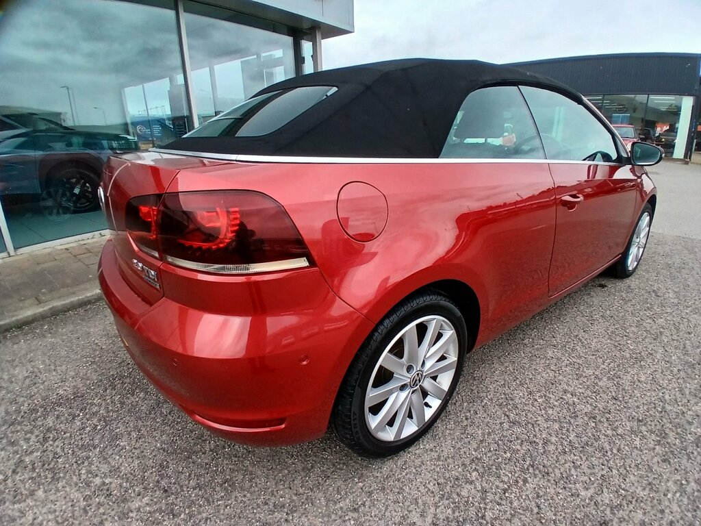Volkswagen Golf 2.0 Tdi Bluemotion Tech Se Cabriolet Red #4