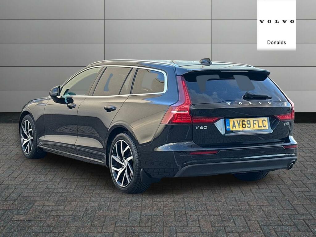 Volvo V60 D3 Momentum Plus Black #5
