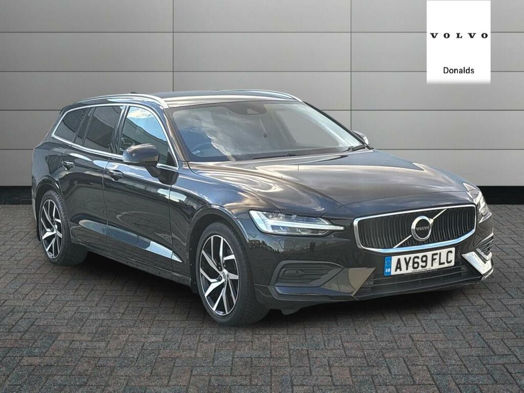 Volvo V60 D3 Momentum Plus Black