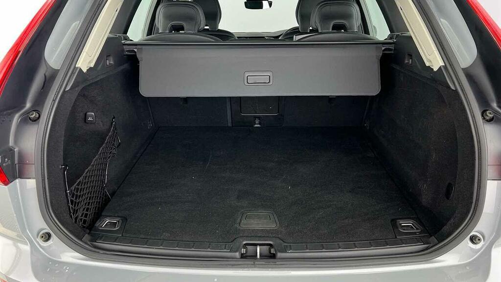 Volvo XC60 Core B5 Awd Mild Hybrid Grey #5