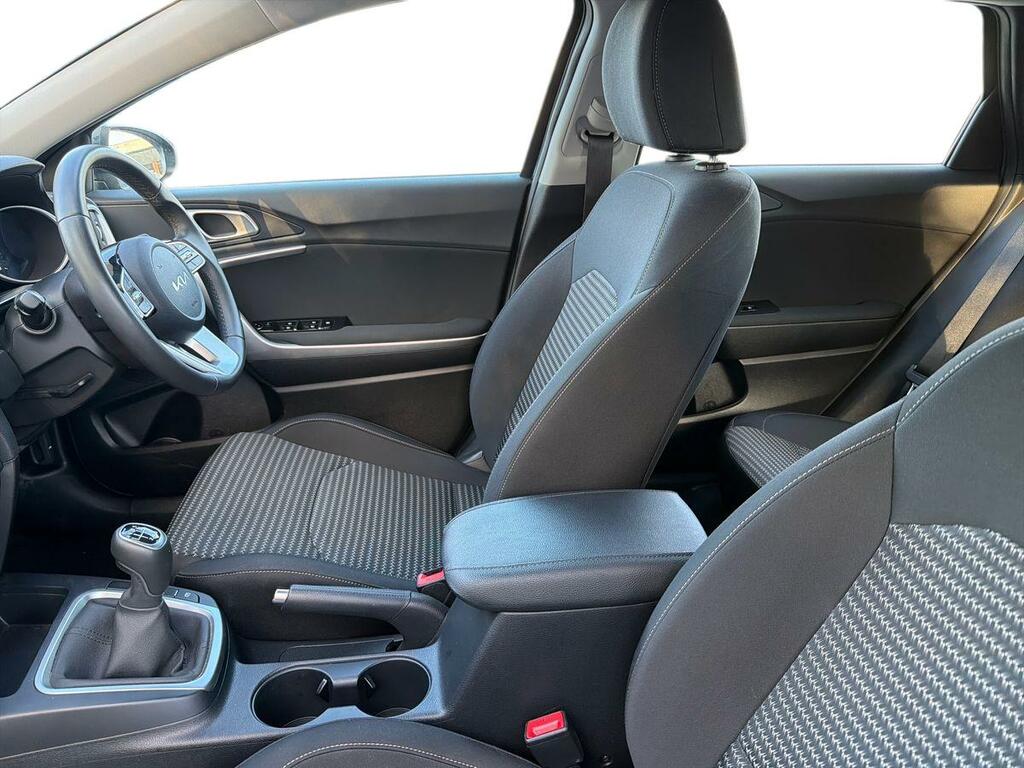 Kia Ceed 1.5T Gdi Isg 138 Gt-line Red #16