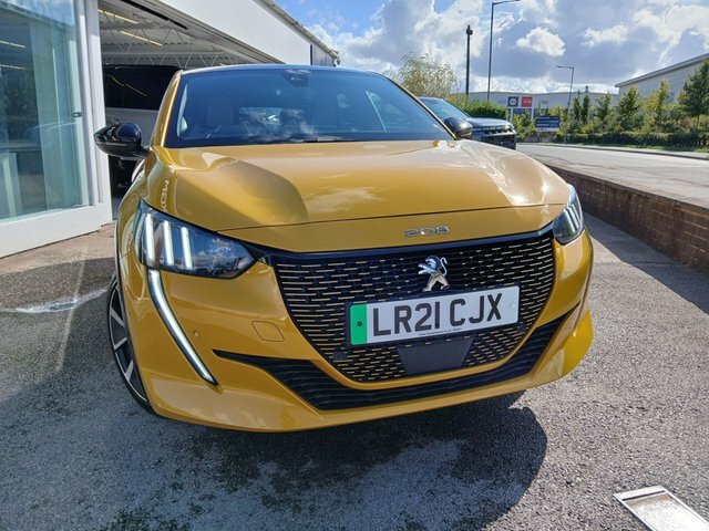 Peugeot e-208 50Kwh Gt Premium Hatchback 136 Yellow #4